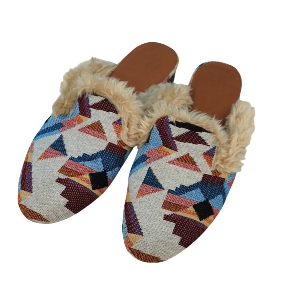 Universal Thread Fuzzy Aztec Mules Size 10